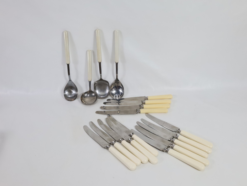 Bestikk 18 deler