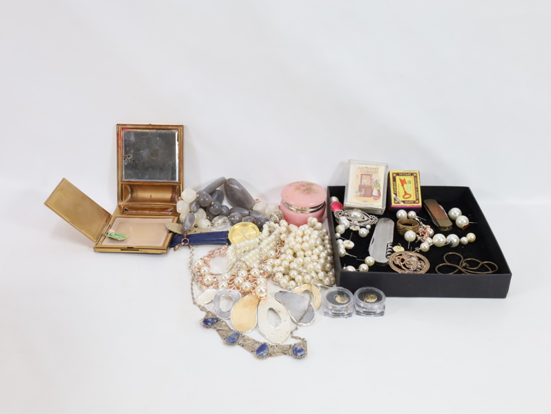 Smykke lott med diverse