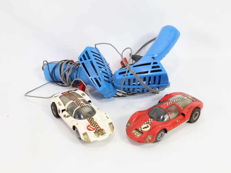 Eldre bilbane biler og kontroller