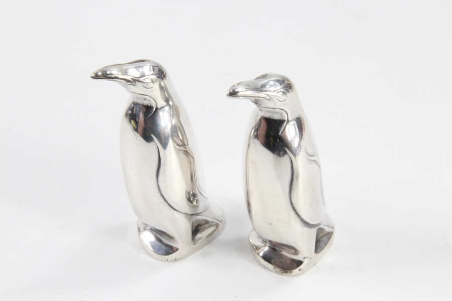 Sett med Jotun salt og pepper bøsse i 925 sølv.