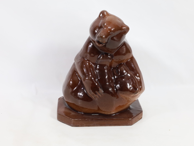 Bjørnefigur i støpejern