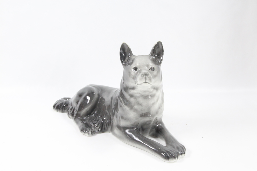 Porsgrunn porselen hund datert 1958