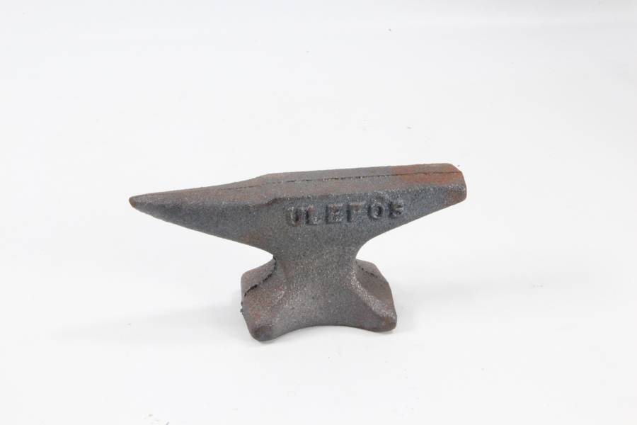 Gammel ambolt fra ulefoss jernverk.