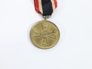 Krigsfortjenestemedalje 1939 – «Für Kriegsverdienst» med bånd
