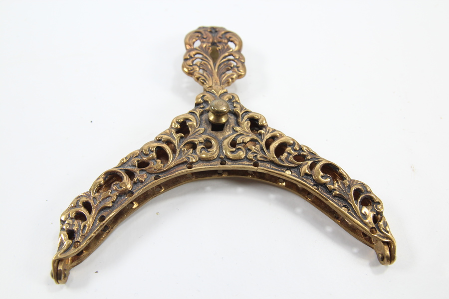 Bunads veskelås – Johs. Kristiansen Eftf.
