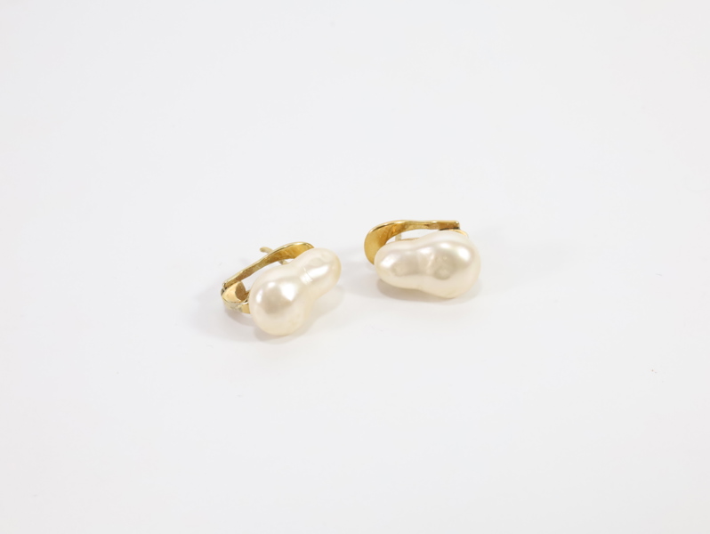 Øreklips i 925 sølv med barokk-kulturperler
