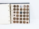 Myntalbum med diverse mynt