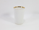 Porsgrund Porselen – hvitt beger med gullkant og monogramdekor