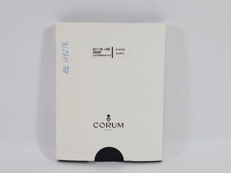 Corum – original garantisertifikat og dokumentasjon (ref. 6317120 Quartz)
