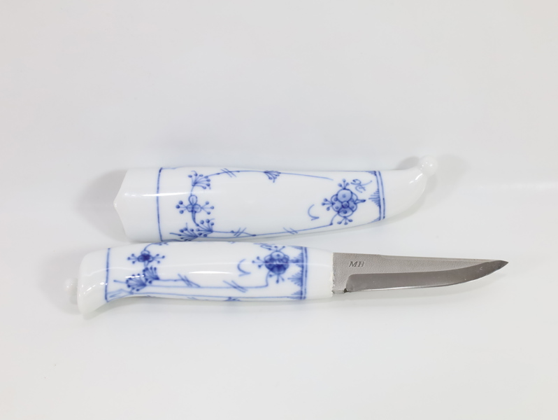 Porsgrund porselenskniv med håndmalt stråmønster – blad av Morten Haugsrud
