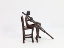 Vintage skulptur i jern – Musiker med cello, ca. midten av 1900-tallet