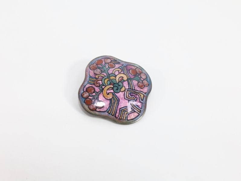 Norsk emaljebrosje i sølv 925S – geometrisk dekor (ca. midten av 1900-tallet)
