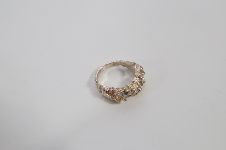 Ring i sølv 925 med skulpturelt design
