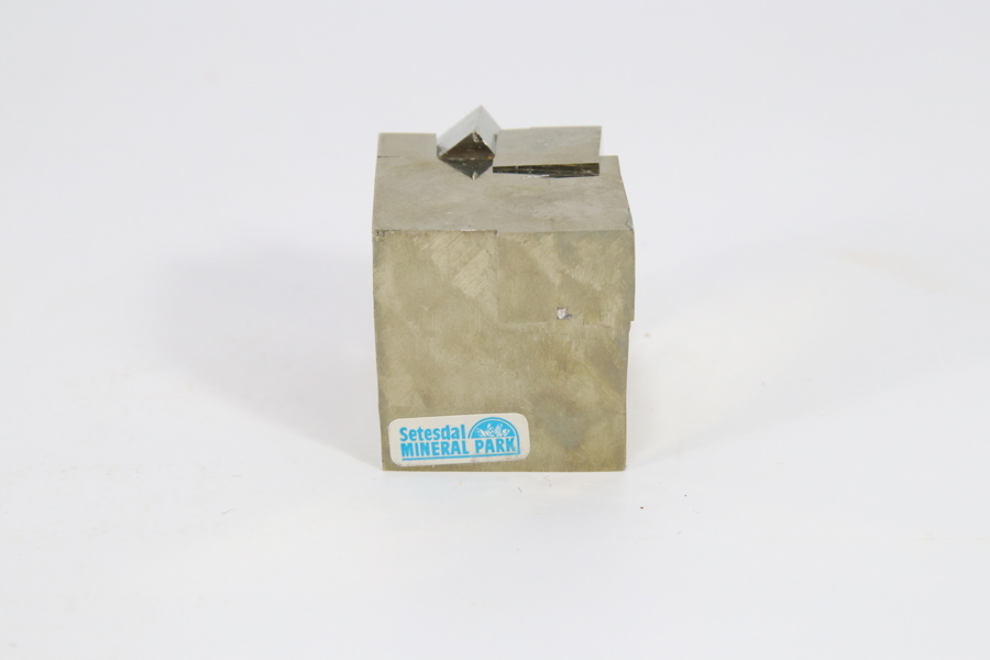 Pyrittkrystall – Setesdal Mineralpark
