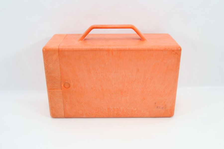 Rosti Margrethe – dansk retro oppbevaringsboks i oransje plast, ca. 1970-tallet
