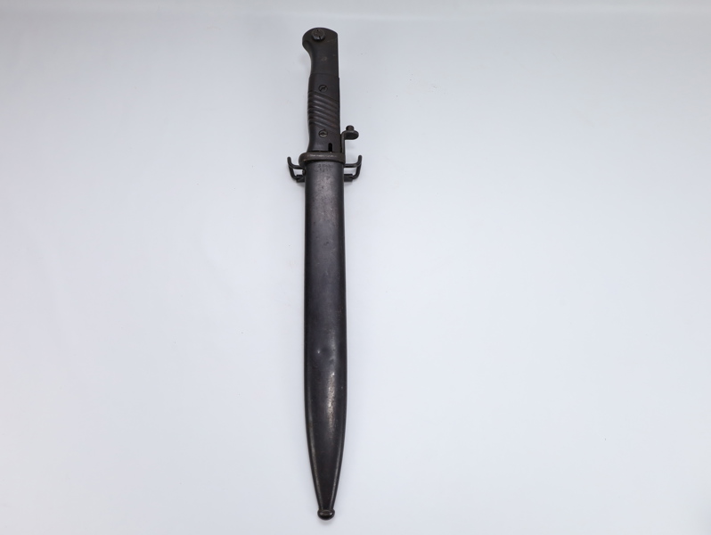Tysk K98 bajonett med slire – merket J. Sch. 1941
