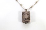 Lapponia sølvkjede med anheng formet som liten kiste
