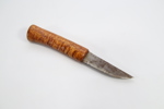 Eldre kniv med slire – skaft i bjørk
