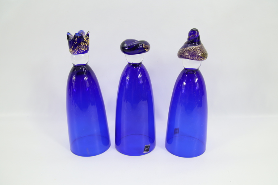 Hadeland Glassverk – De hellige tre konger i koboltblått glass.