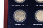 Norges 20-kroner minnemynter – komplett sett 1999–2006 i etui