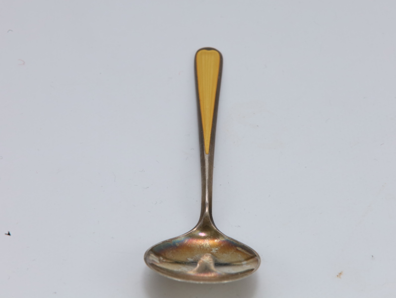 Sølvskje med gul emalje – 925 S Sterling, Norge
