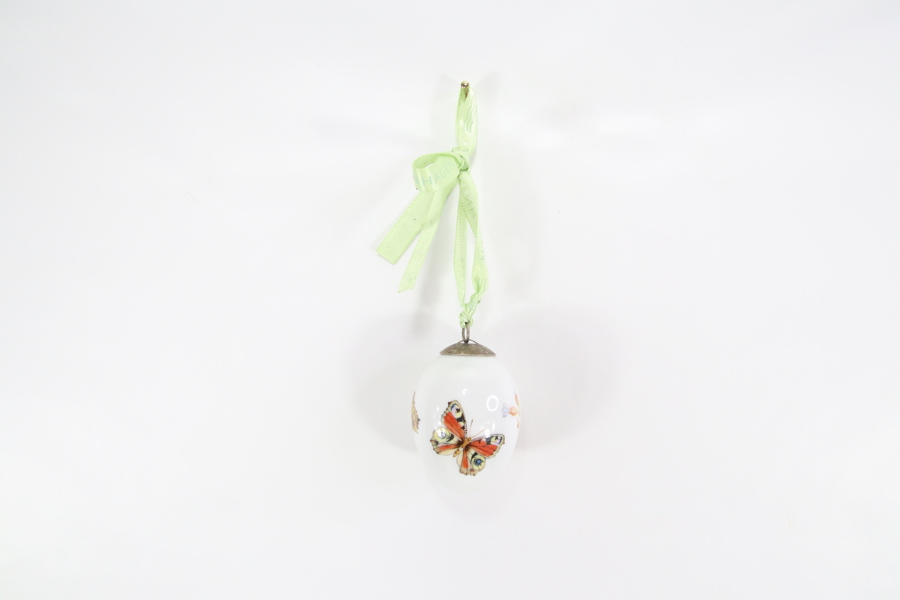 ROYAL COPENHAGEN – Påskeegg med sommerfuglmotiv
