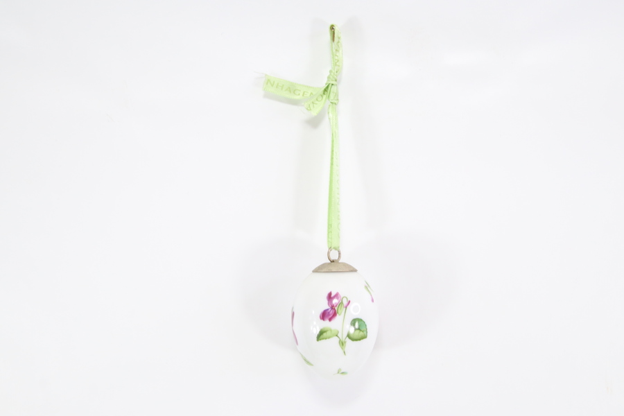 ROYAL COPENHAGEN – Påskeegg med blomsterdekor
