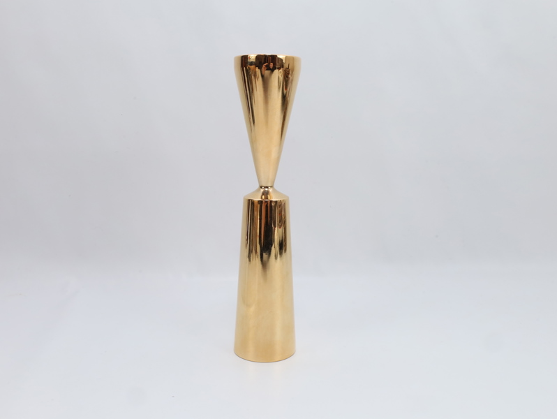 Alicia Design – lysestake i messing, gullbelagt, Danmark