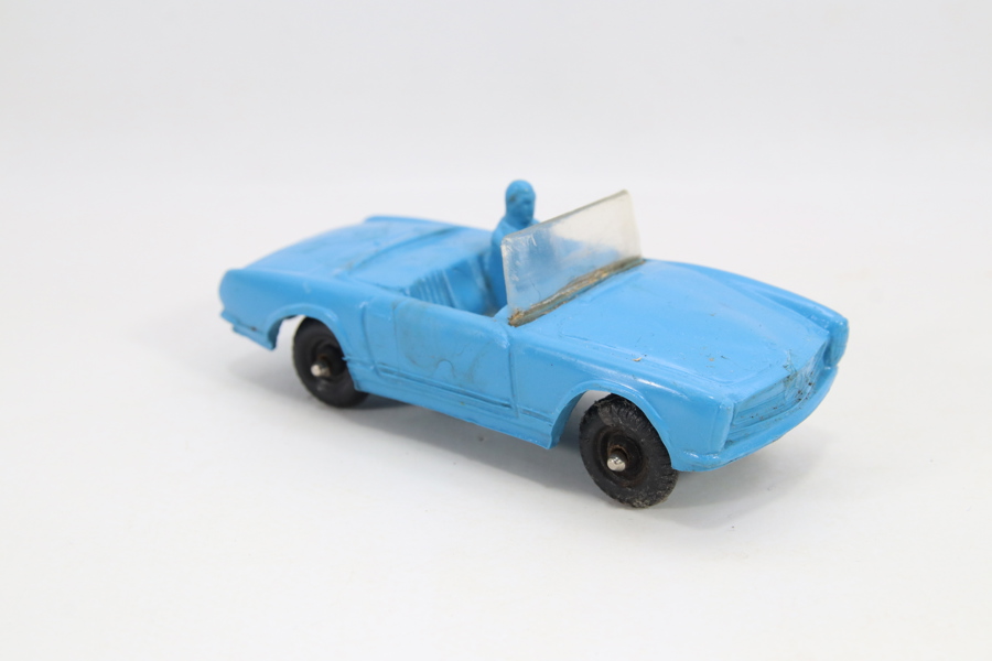 Cabriolet modellbil i blå plast – Made in Hong Kong