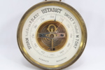 Antikk aneroid barometer i messing – norsk skala