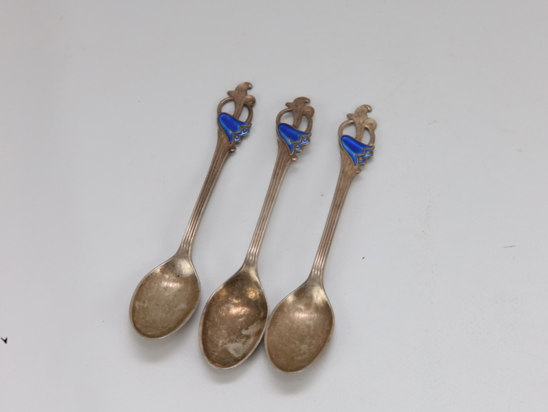 3 stk. Th. Marthinsen Sterling sølvskjeer med blå emalje – modell 234