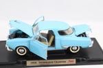 Studebaker Champion 1950 – detaljert modellbil på sokkel