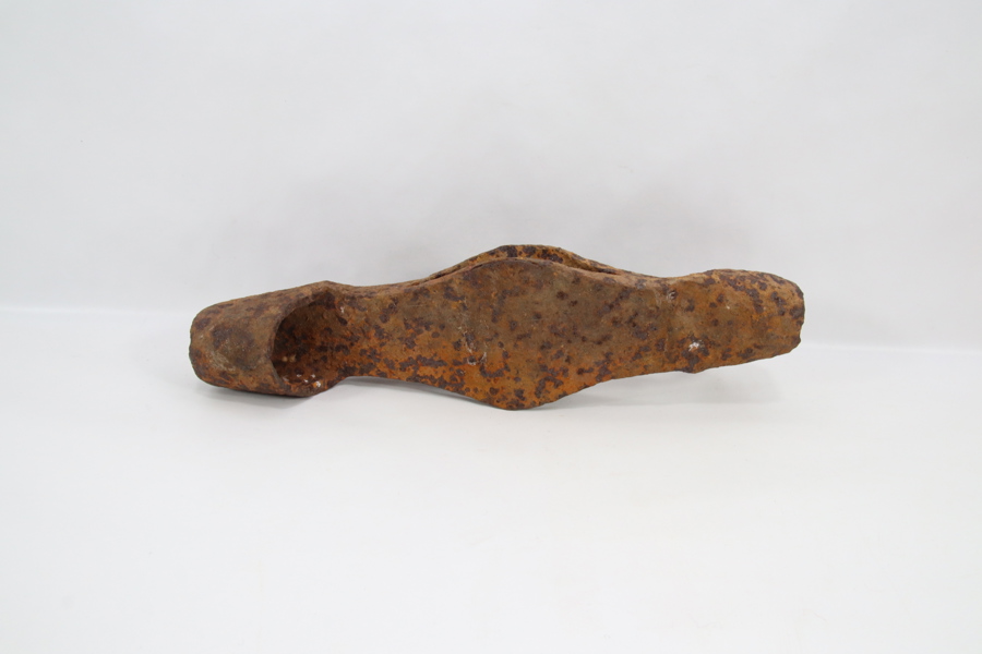 Eldre smidd øksehode