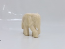 Håndskåret elfenbensfigur – Elefant (kun salg i Norge)