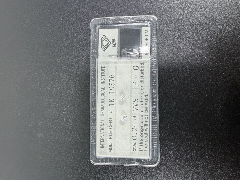 To løse briljantslipte diamanter – IGI VVS – F–G – Antwerpen 1984