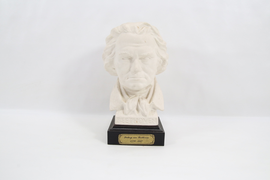 Goebel Beethoven-byste på sokkel
