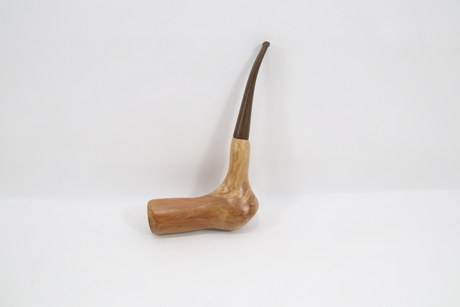 Tobakkspipe med pipehode i tre