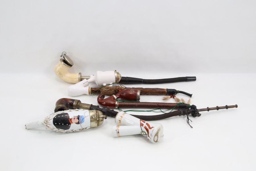 Samling eldre piper og pipedeler – selges som deler
