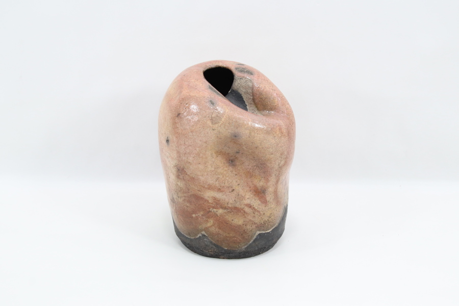 Keramisk kunstvase av Ingrid Lønn
