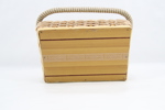Flettet sy- og oppbevaringsskrin med bærehåndtak
