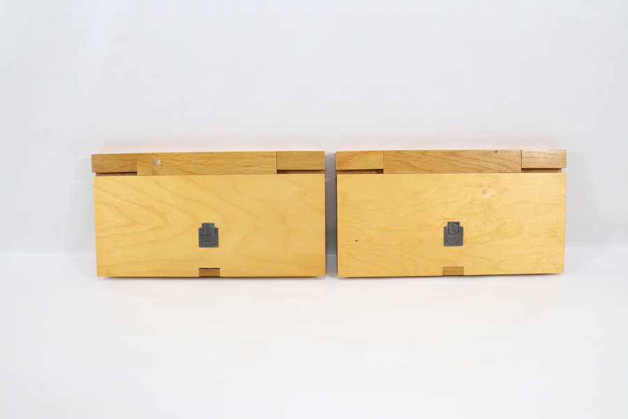 To oppbevaringsesker i tre for samlermynter – Lillehammer 1994
