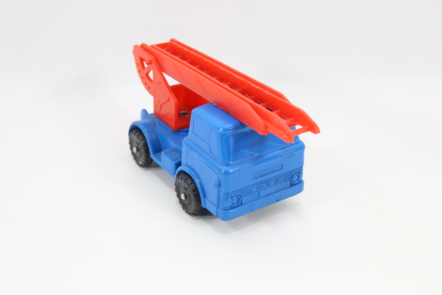 Galanite stige-brannbil i plast – Sweden
