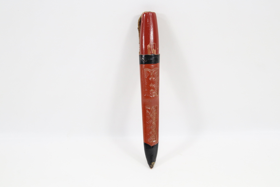 Mora brukskniv med rød slire
