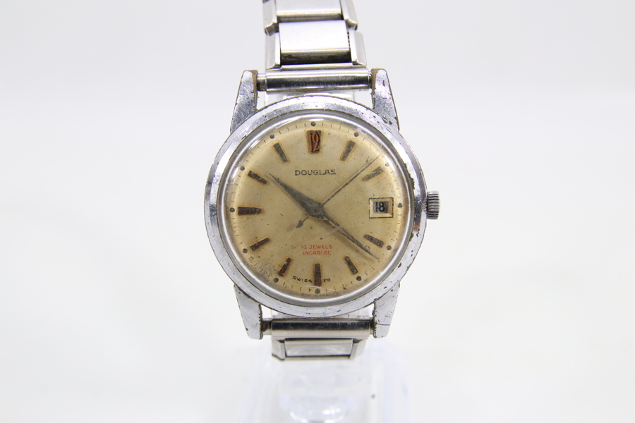 Douglas mekanisk armbåndsur med datovisning og stål kasse
