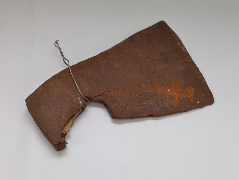 Eldre tømmerbile / bileøks – smidd jern, antikk
