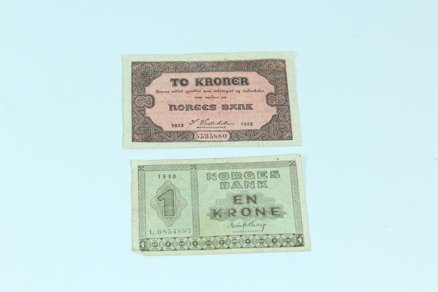 To stykk sedler - 1 Krone 1948 og 2 Krone 1922