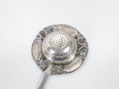 Opphøiet Rose tesil i sølv 830 / Raised Rose tea strainer in 830 silver