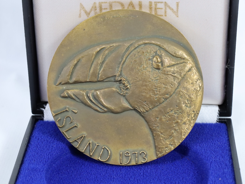 1973 Island Island Medal - Anders Nyborg A/S, bronse 70 mm, Eila Hiltunen