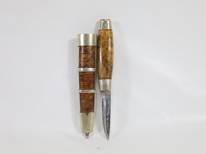 Eldre slirekniv med Mora blad