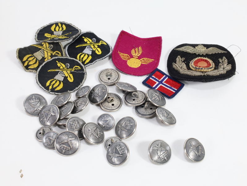 Knapper og merker lott